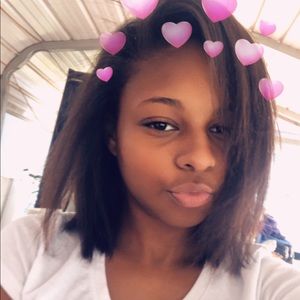 Meet your Posher, Desiray